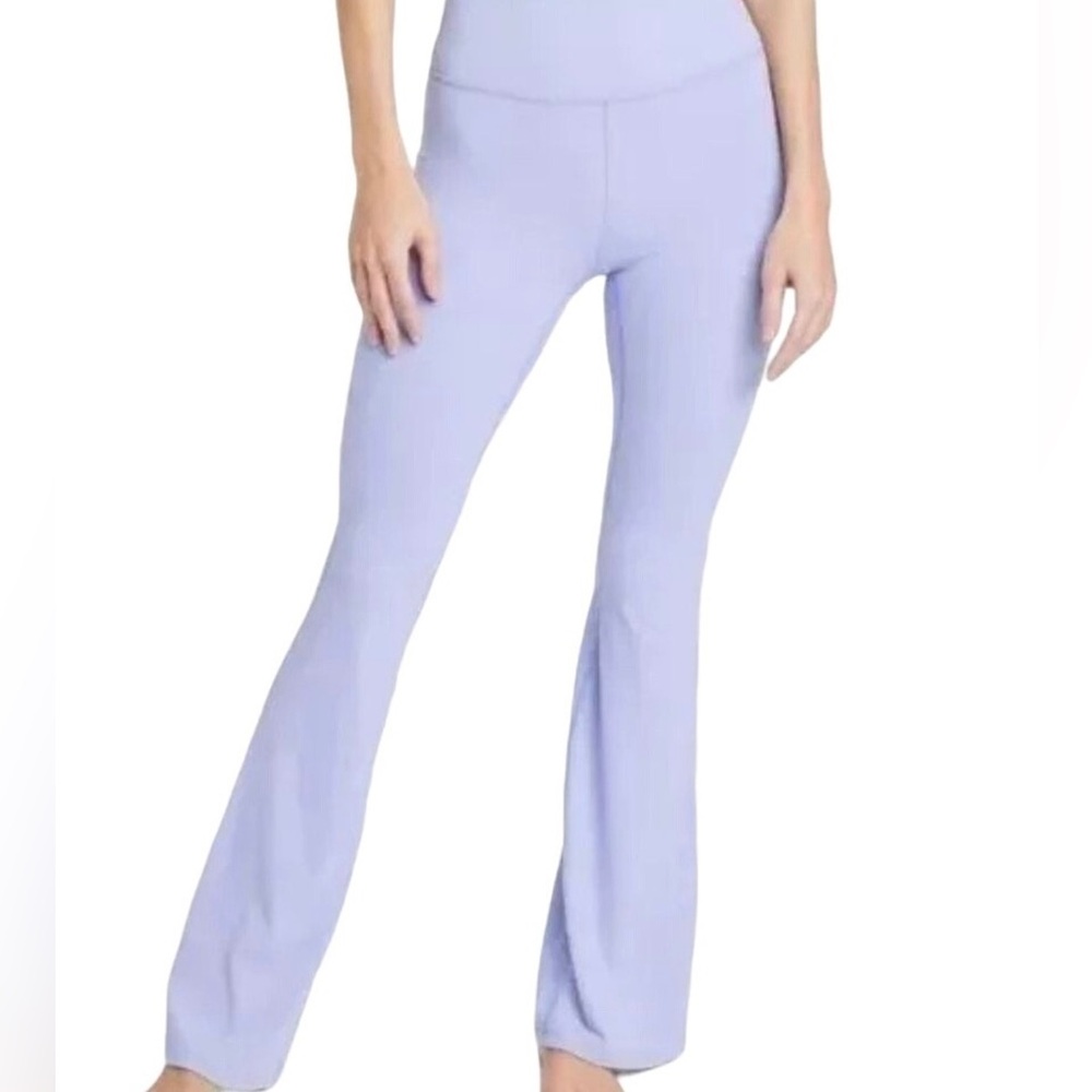 All In Motion Everyday Soft Ultra High-Rise Flare Leggings